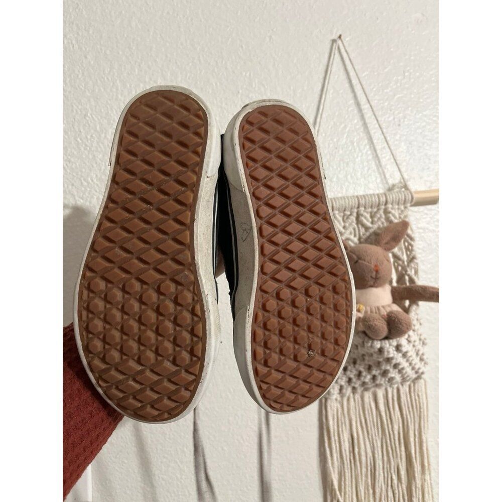 Vans - Picture 3 of 3